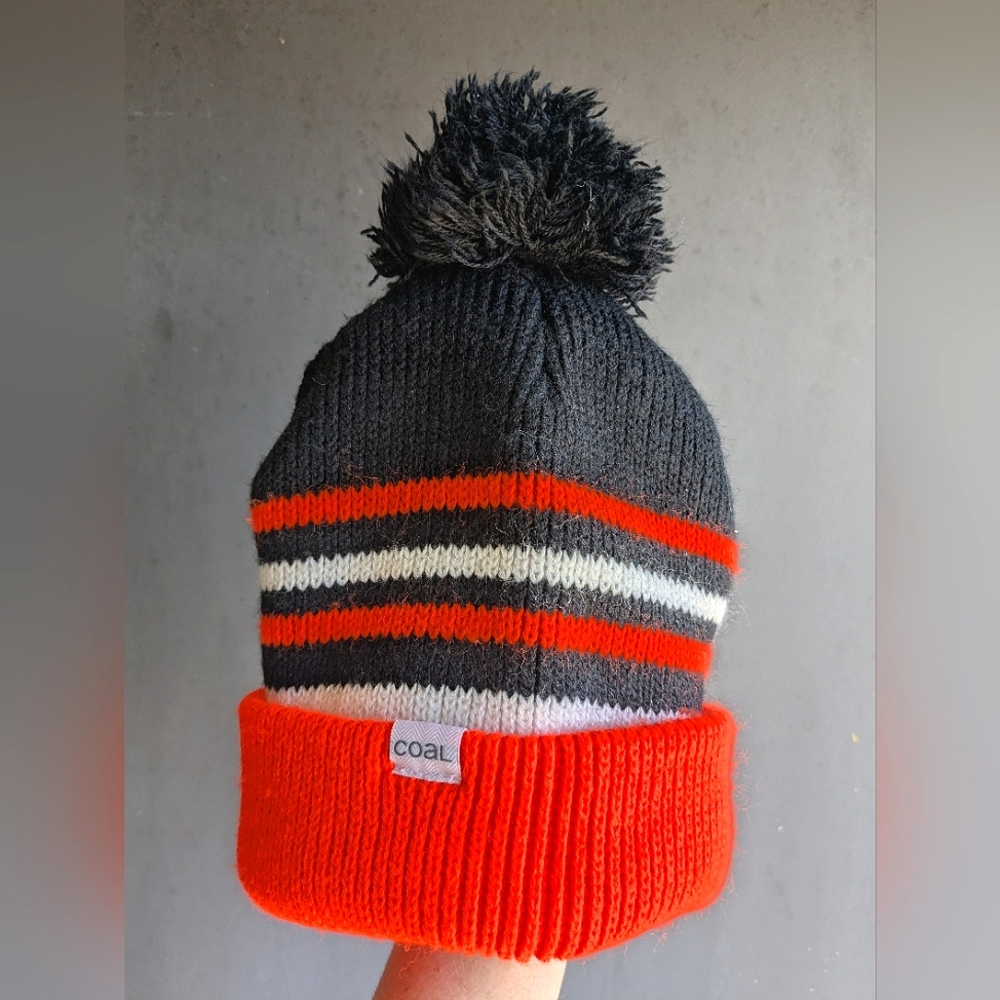 NWT Coal knitted beanie with removable pompom